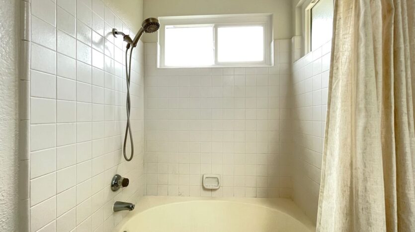 1440 Pochard Circle - Corona - California - 5 bed, 3 bath rental property