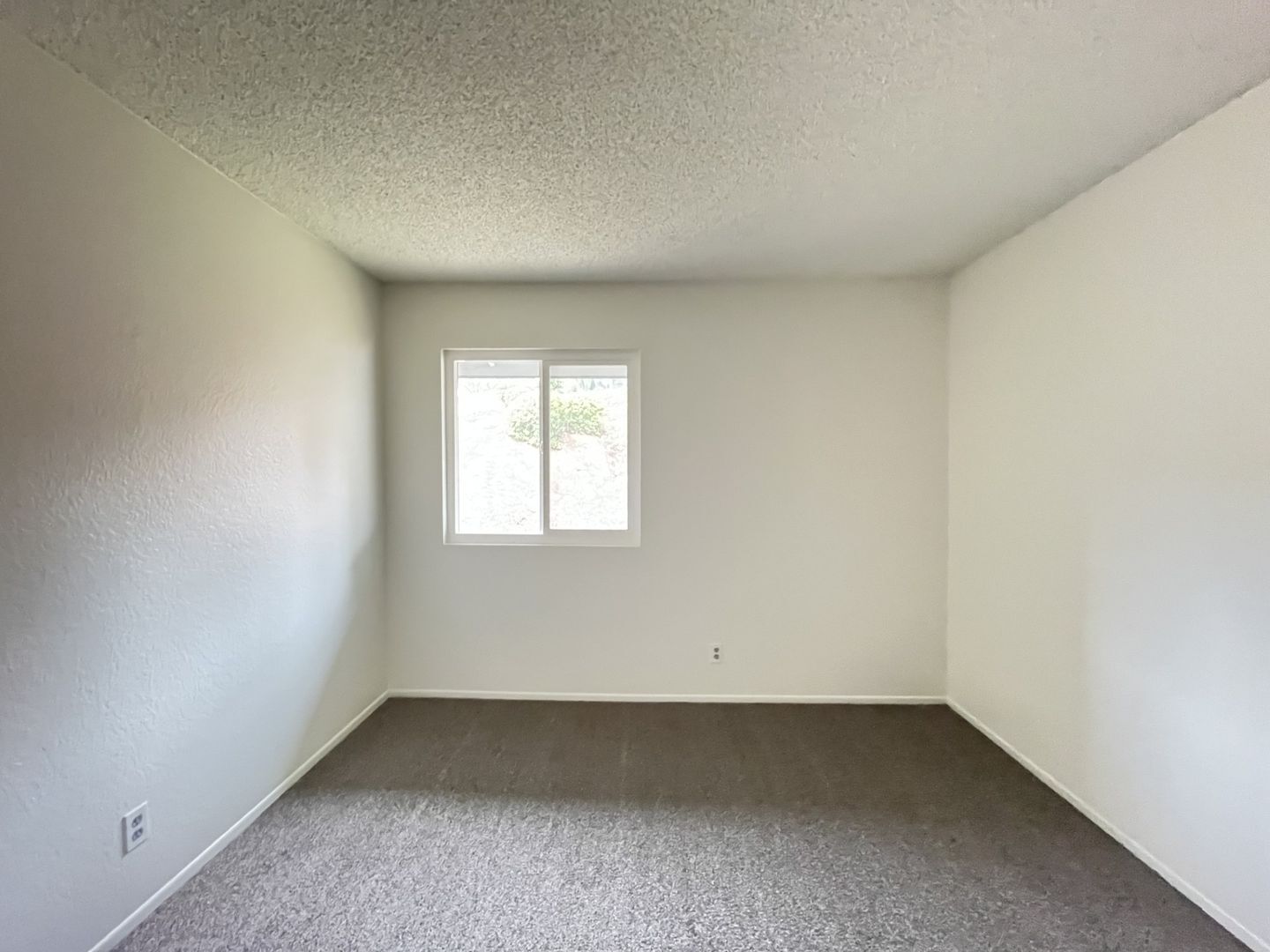 1440 Pochard Circle - Corona - California - 5 bed, 3 bath rental property