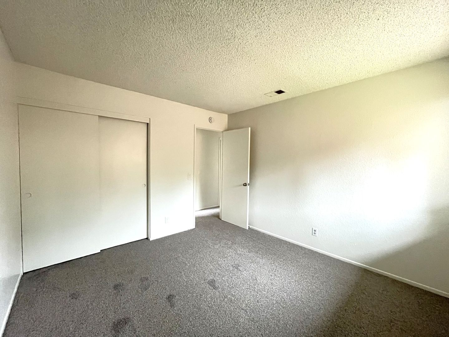 1440 Pochard Circle - Corona - California - 5 bed, 3 bath rental property