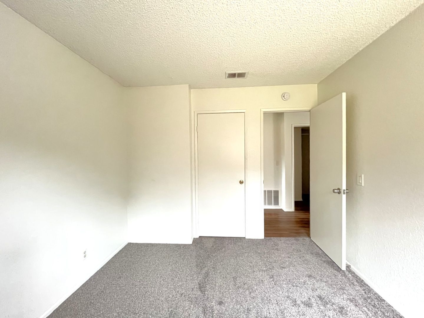 1440 Pochard Circle - Corona - California - 5 bed, 3 bath rental property