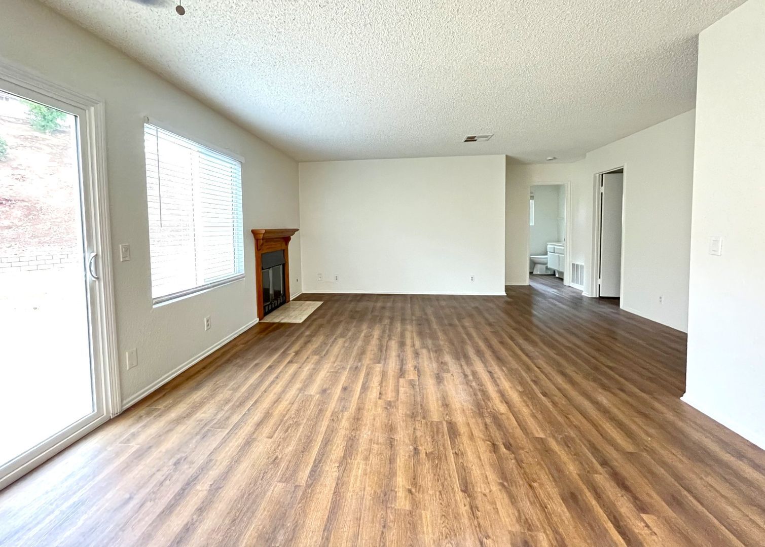 1440 Pochard Circle - Corona - California - 5 bed, 3 bath rental property