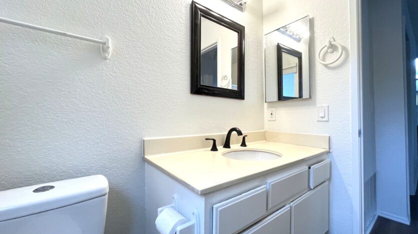 1440 Pochard Circle - Corona - California - 5 bed, 3 bath rental property