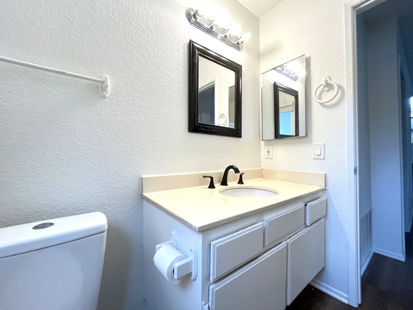 1440 Pochard Circle - Corona - California - 5 bed, 3 bath rental property