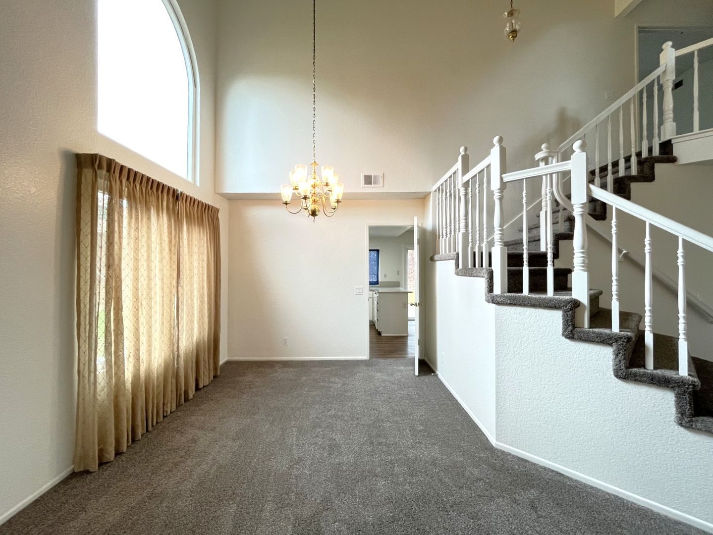 1440 Pochard Circle - Corona - California - 5 bed, 3 bath rental property