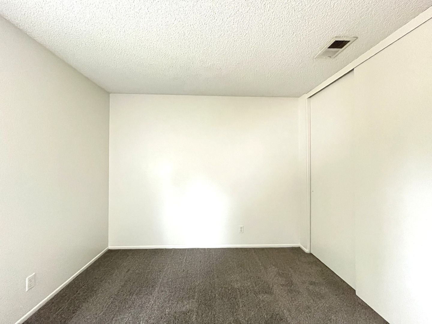 1440 Pochard Circle - Corona - California - 5 bed, 3 bath rental property