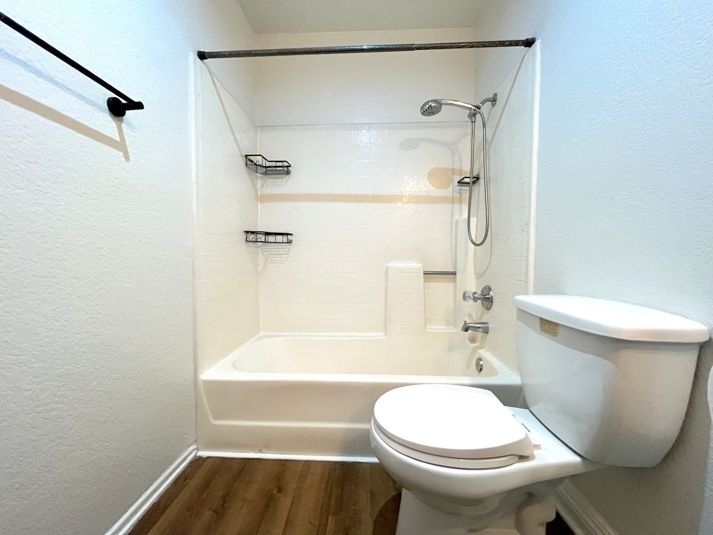 1440 Pochard Circle - Corona - California - 5 bed, 3 bath rental property