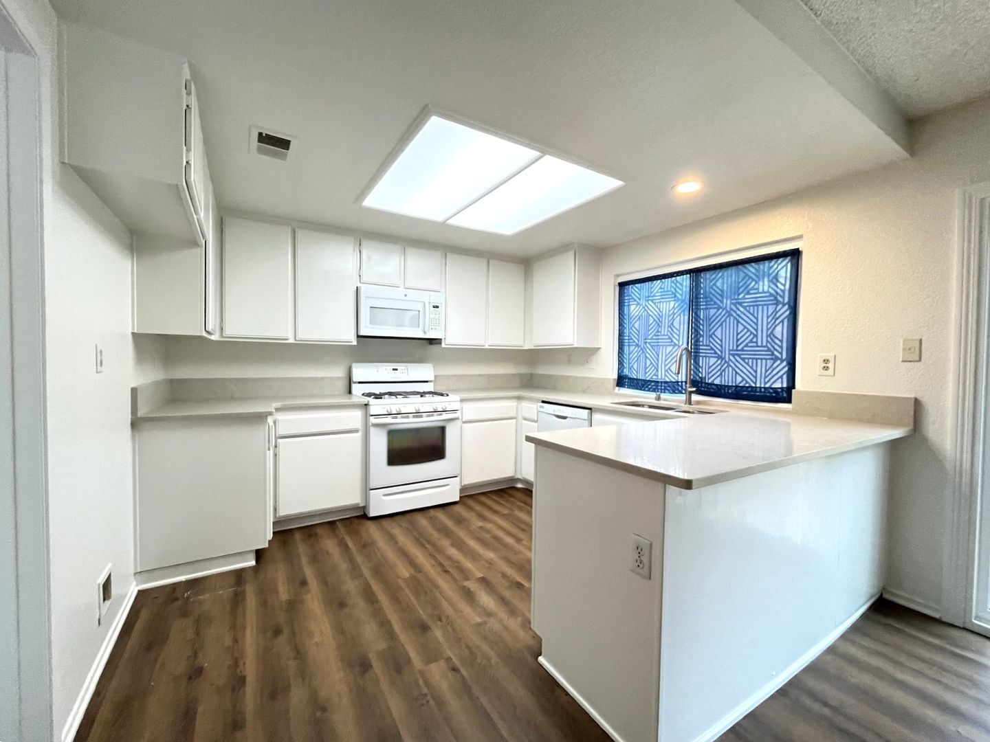 1440 Pochard Circle - Corona - California - 5 bed, 3 bath rental property