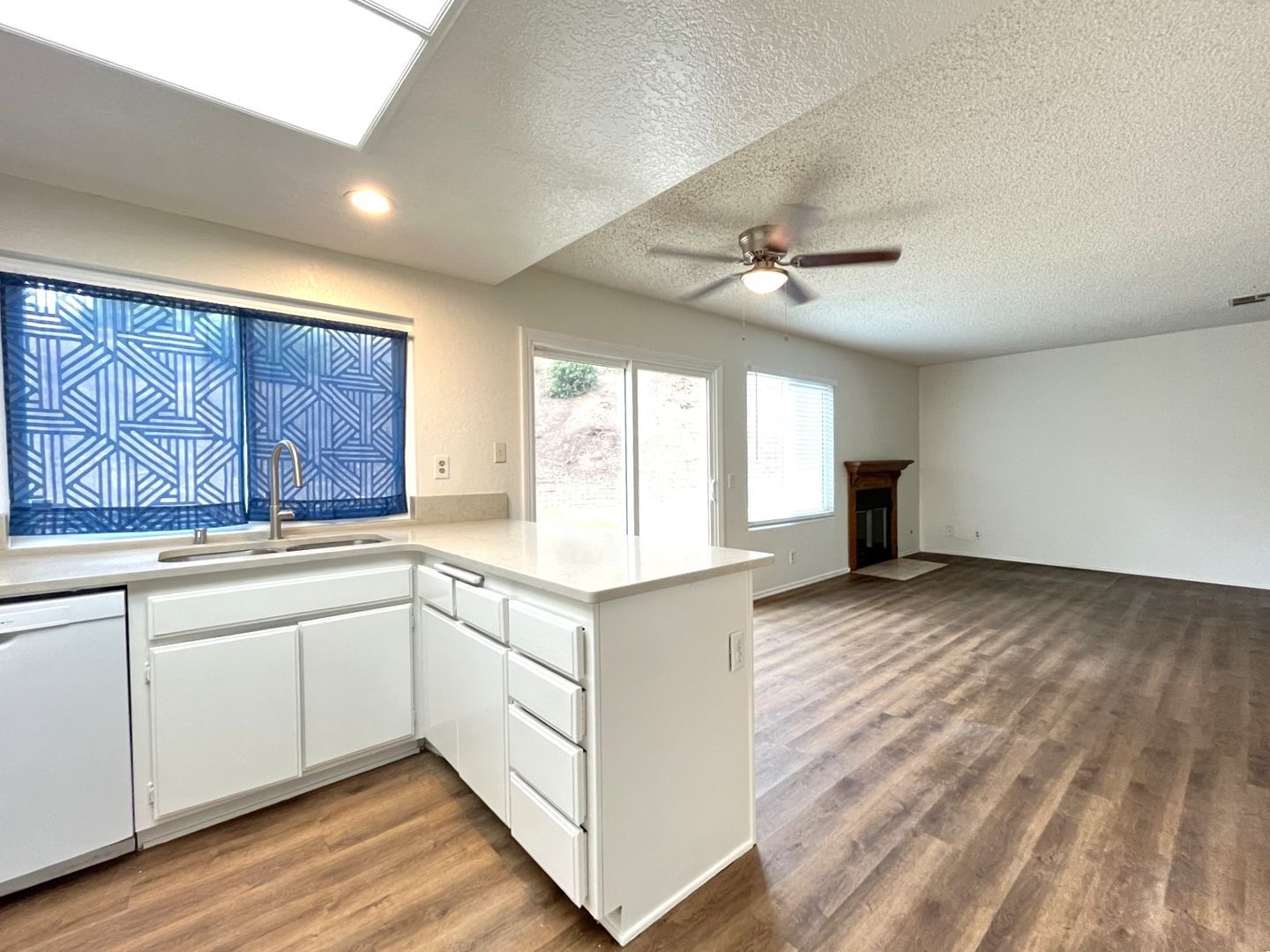 1440 Pochard Circle - Corona - California - 5 bed, 3 bath rental property