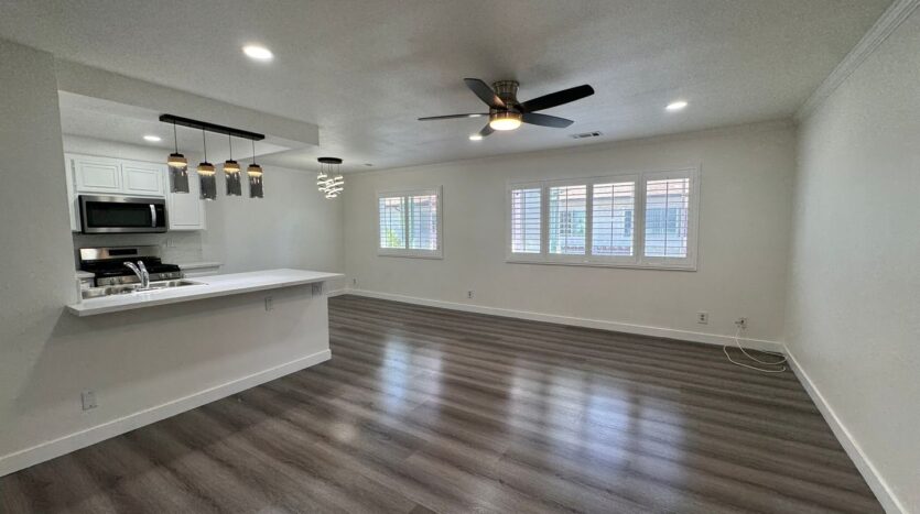 1501 E Carson St Apt 7 - Carson - California - 3 bed, 2 bath rental property