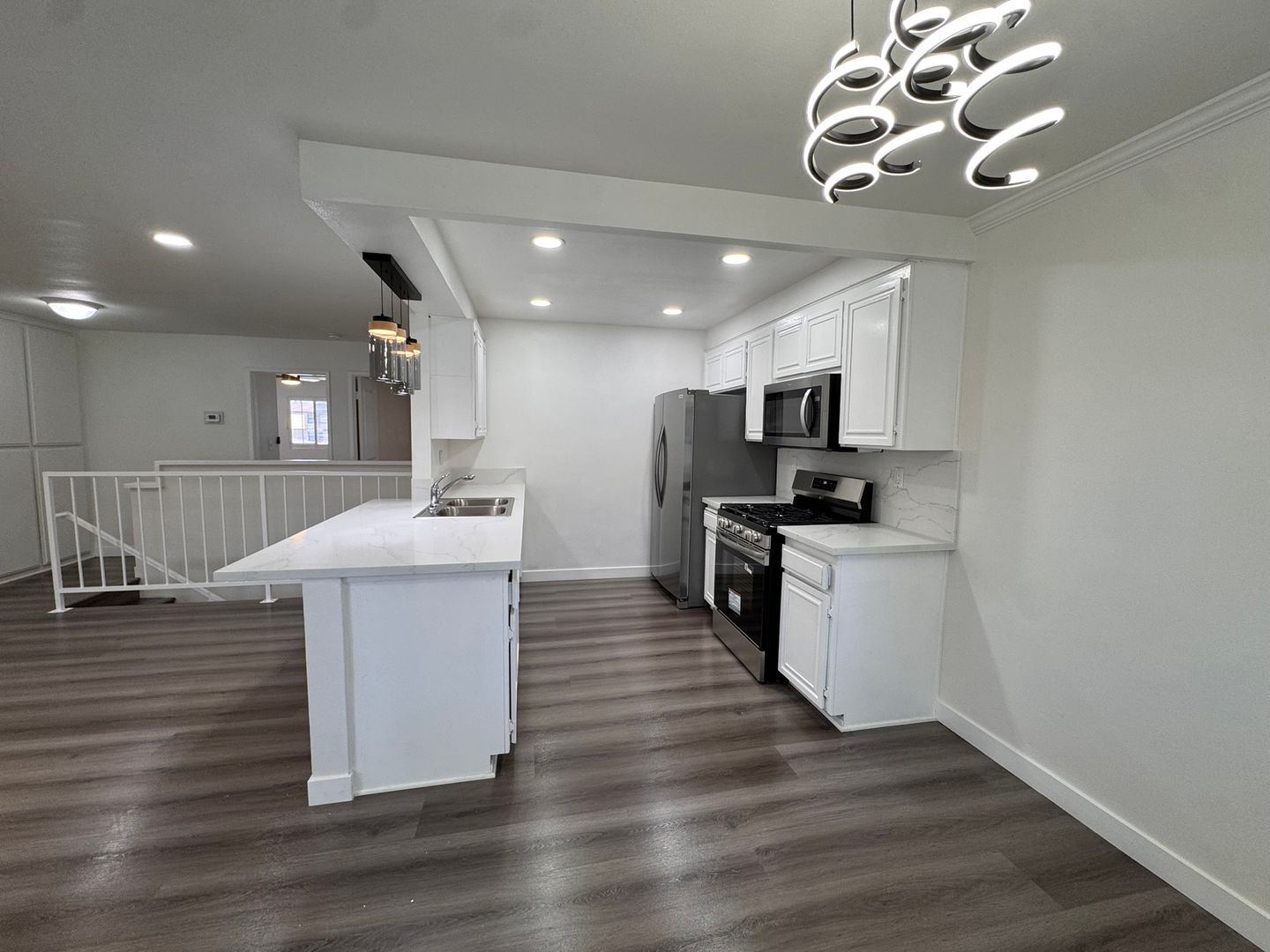 1501 E Carson St Apt 7 - Carson - California - 3 bed, 2 bath rental property
