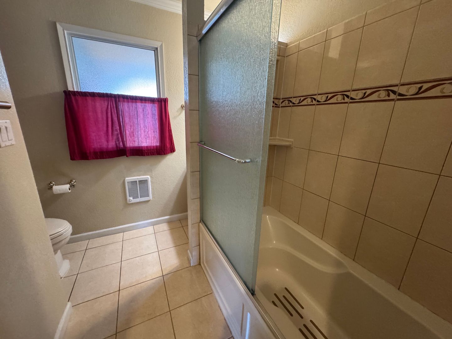 15040 Dewey St - San Leandro - California - 3 bed, 1 bath rental property