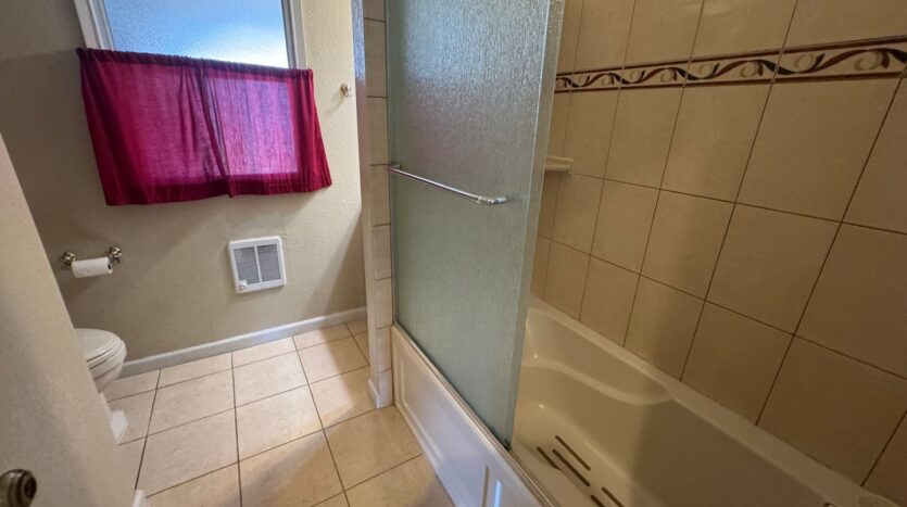 15040 Dewey St - San Leandro - California - 3 bed, 1 bath rental property