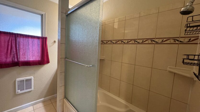 15040 Dewey St - San Leandro - California - 3 bed, 1 bath rental property