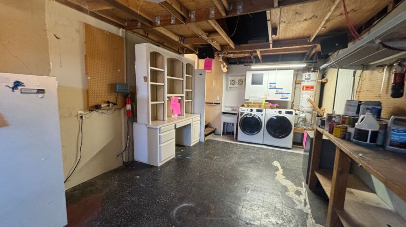 15040 Dewey St - San Leandro - California - 3 bed, 1 bath rental property