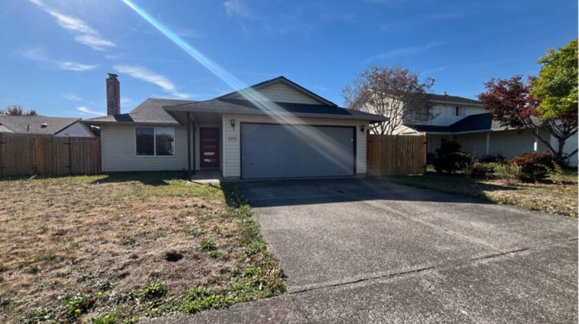 15921 NE 2nd St - Vancouver - Washington - 3 bed, 2 bath rental property