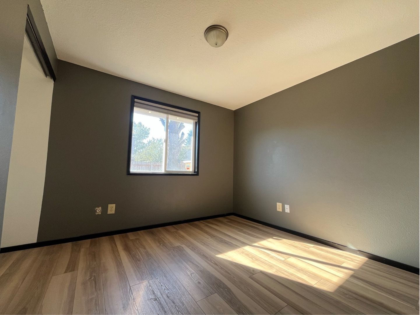 15921 NE 2nd St - Vancouver - Washington - 3 bed, 2 bath rental property