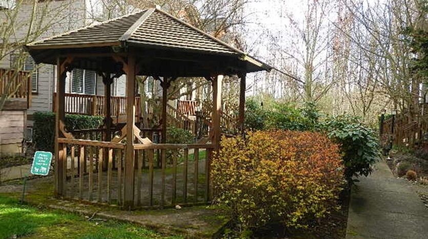 16270 SW Gage Lane - Beaverton - Oregon - 3 bed, 2.5 bath rental property