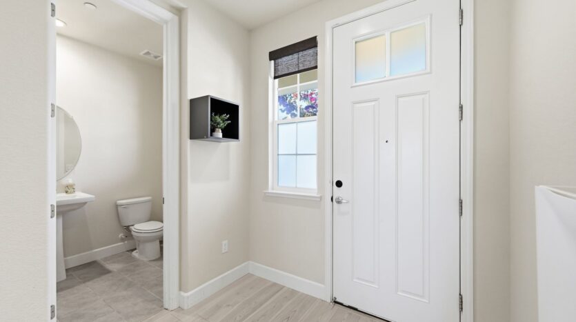 1652 Wonderland Way - Hayward - California - 4 bed, 3.5 bath rental property
