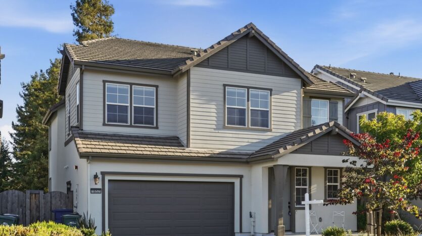 1652 Wonderland Way - Hayward - California - 4 bed, 3.5 bath rental property