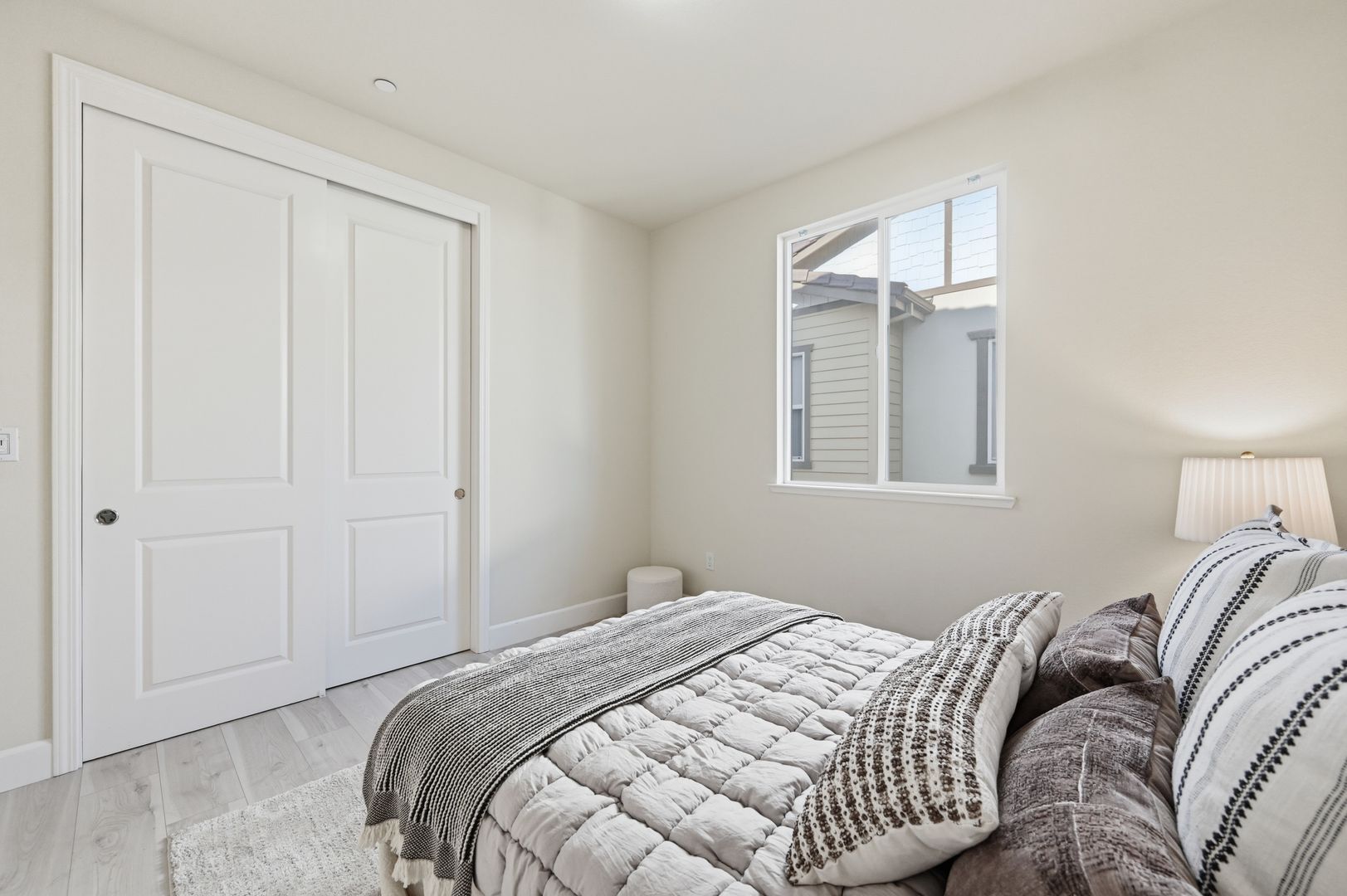 1652 Wonderland Way - Hayward - California - 4 bed, 3.5 bath rental property