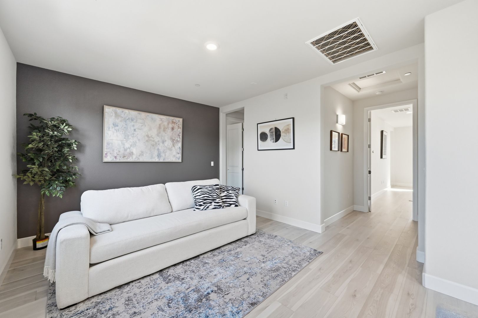 1652 Wonderland Way - Hayward - California - 4 bed, 3.5 bath rental property