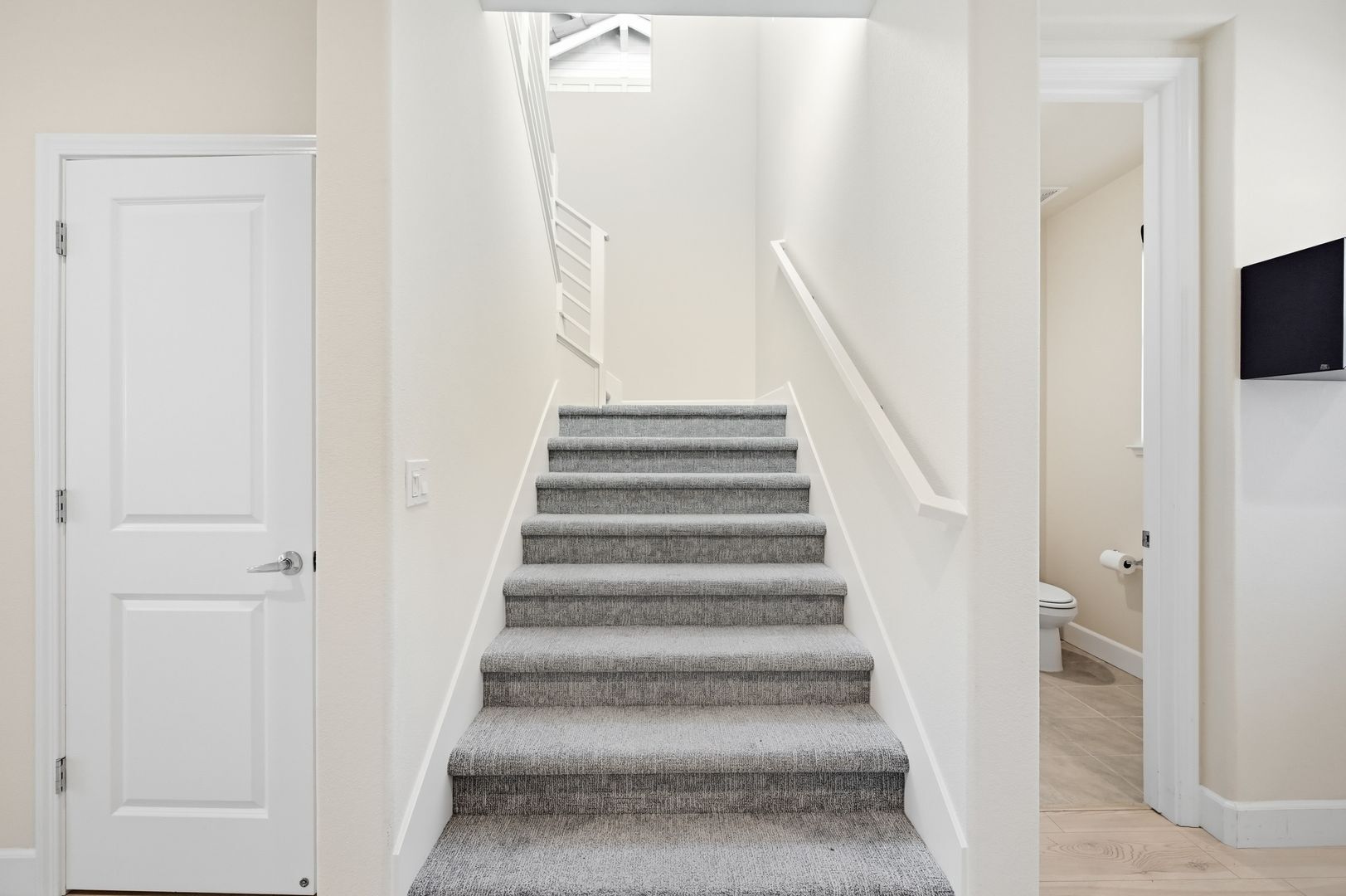 1652 Wonderland Way - Hayward - California - 4 bed, 3.5 bath rental property