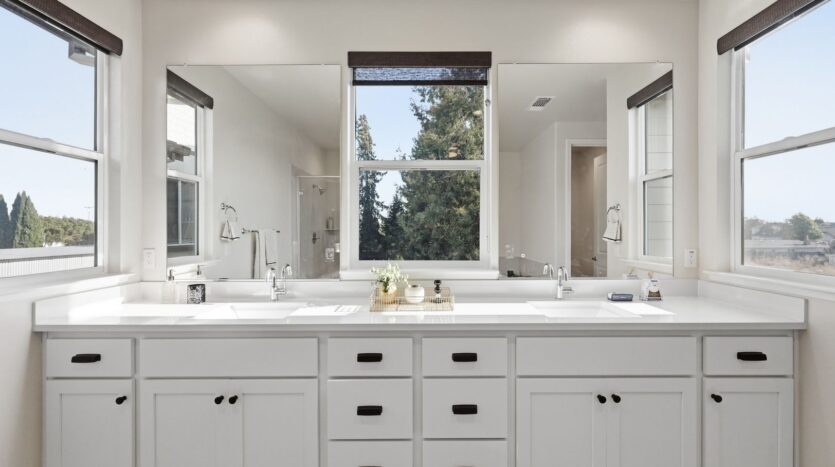 1652 Wonderland Way - Hayward - California - 4 bed, 3.5 bath rental property