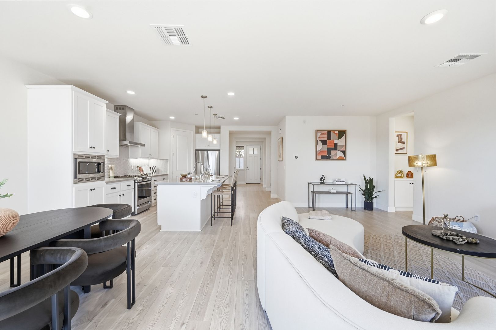 1652 Wonderland Way - Hayward - California - 4 bed, 3.5 bath rental property