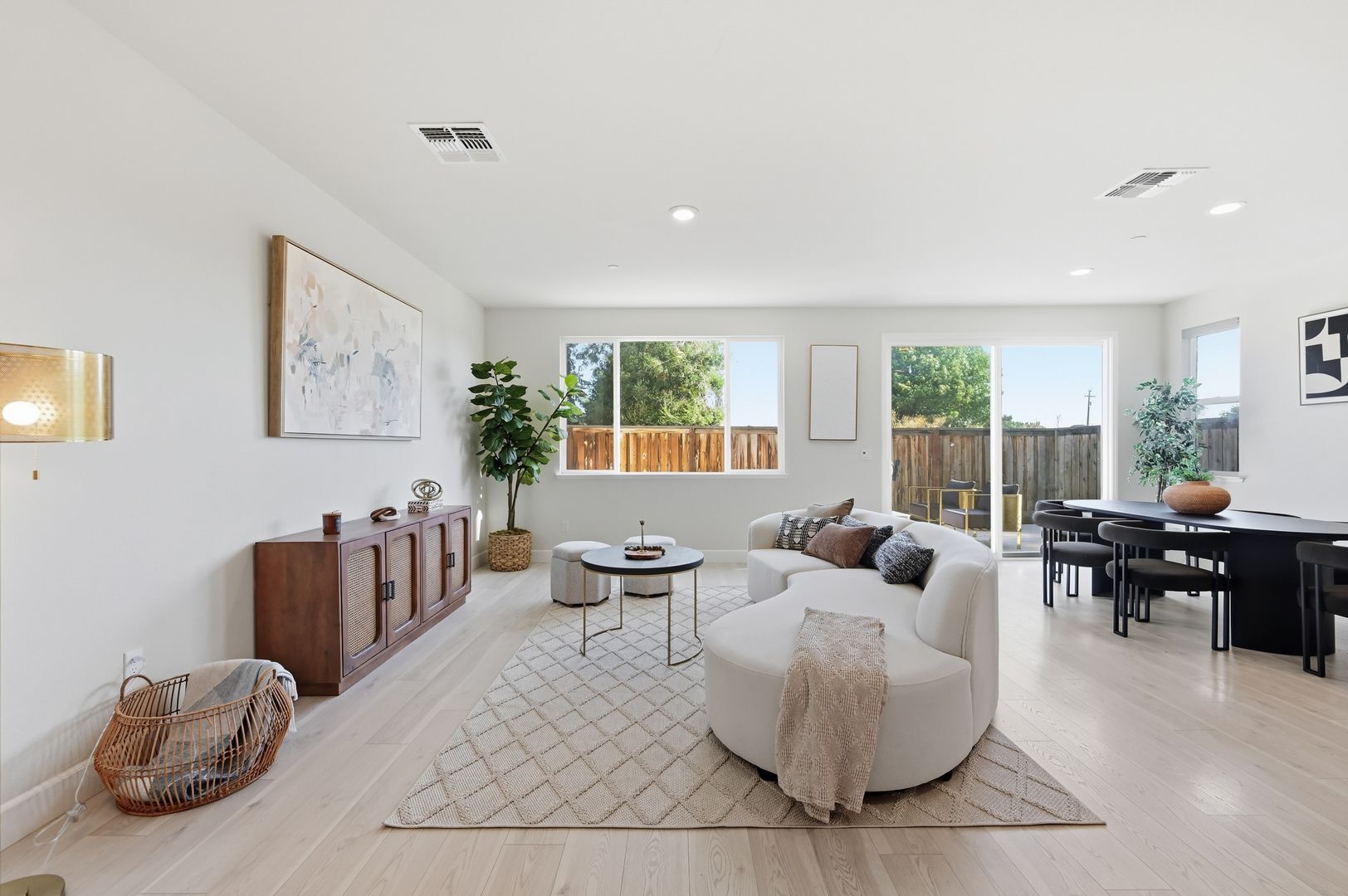 1652 Wonderland Way - Hayward - California - 4 bed, 3.5 bath rental property