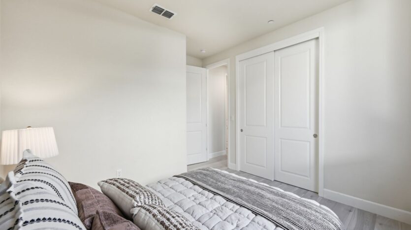 1652 Wonderland Way - Hayward - California - 4 bed, 3.5 bath rental property