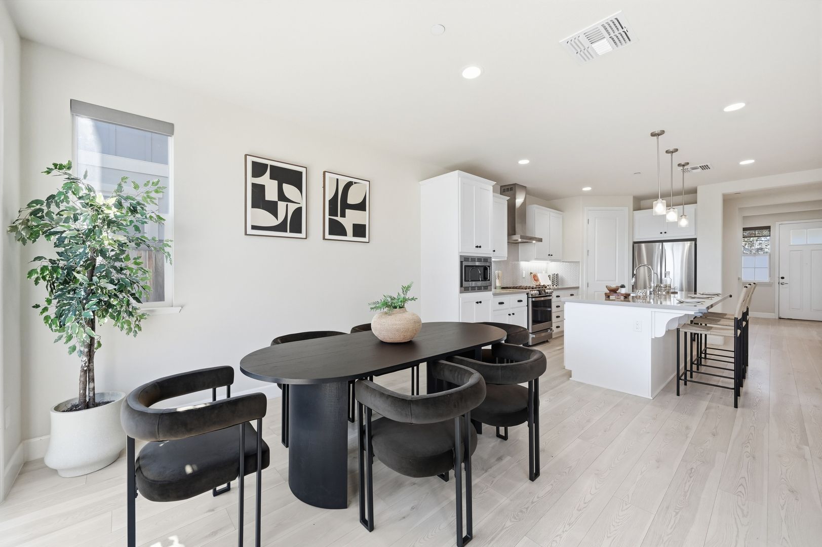 1652 Wonderland Way - Hayward - California - 4 bed, 3.5 bath rental property