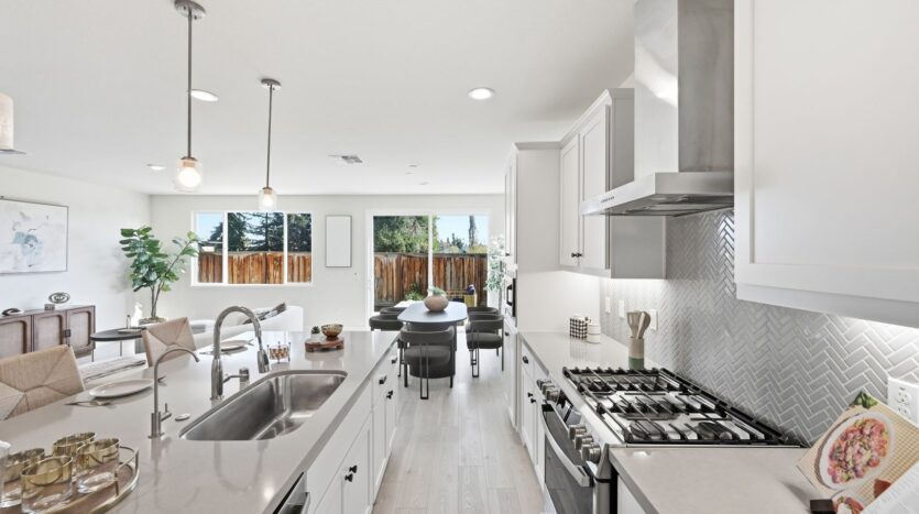 1652 Wonderland Way - Hayward - California - 4 bed, 3.5 bath rental property