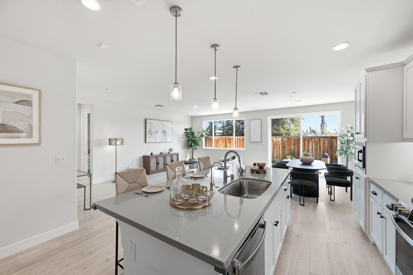 1652 Wonderland Way - Hayward - California - 4 bed, 3.5 bath rental property