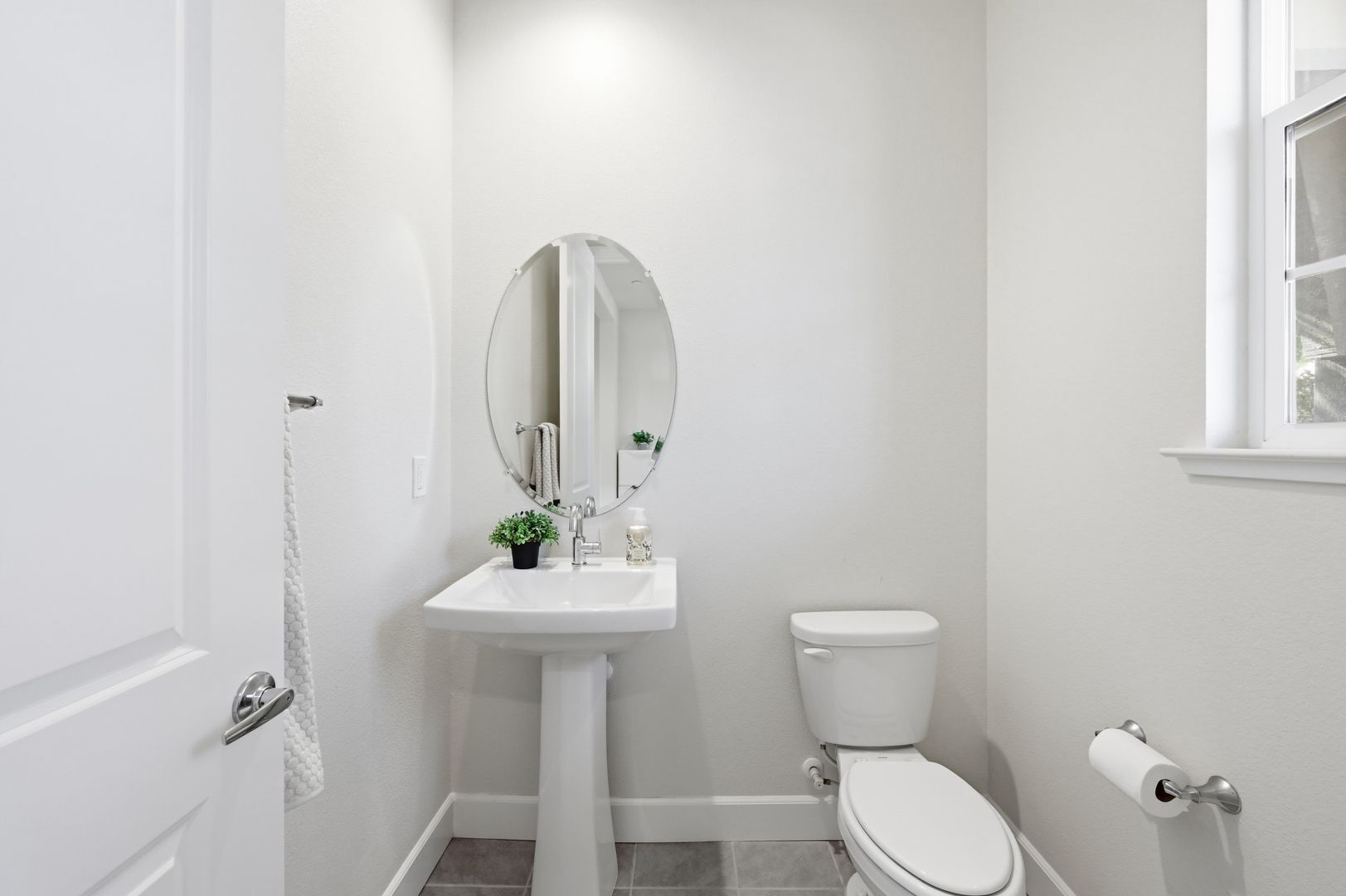 1652 Wonderland Way - Hayward - California - 4 bed, 3.5 bath rental property