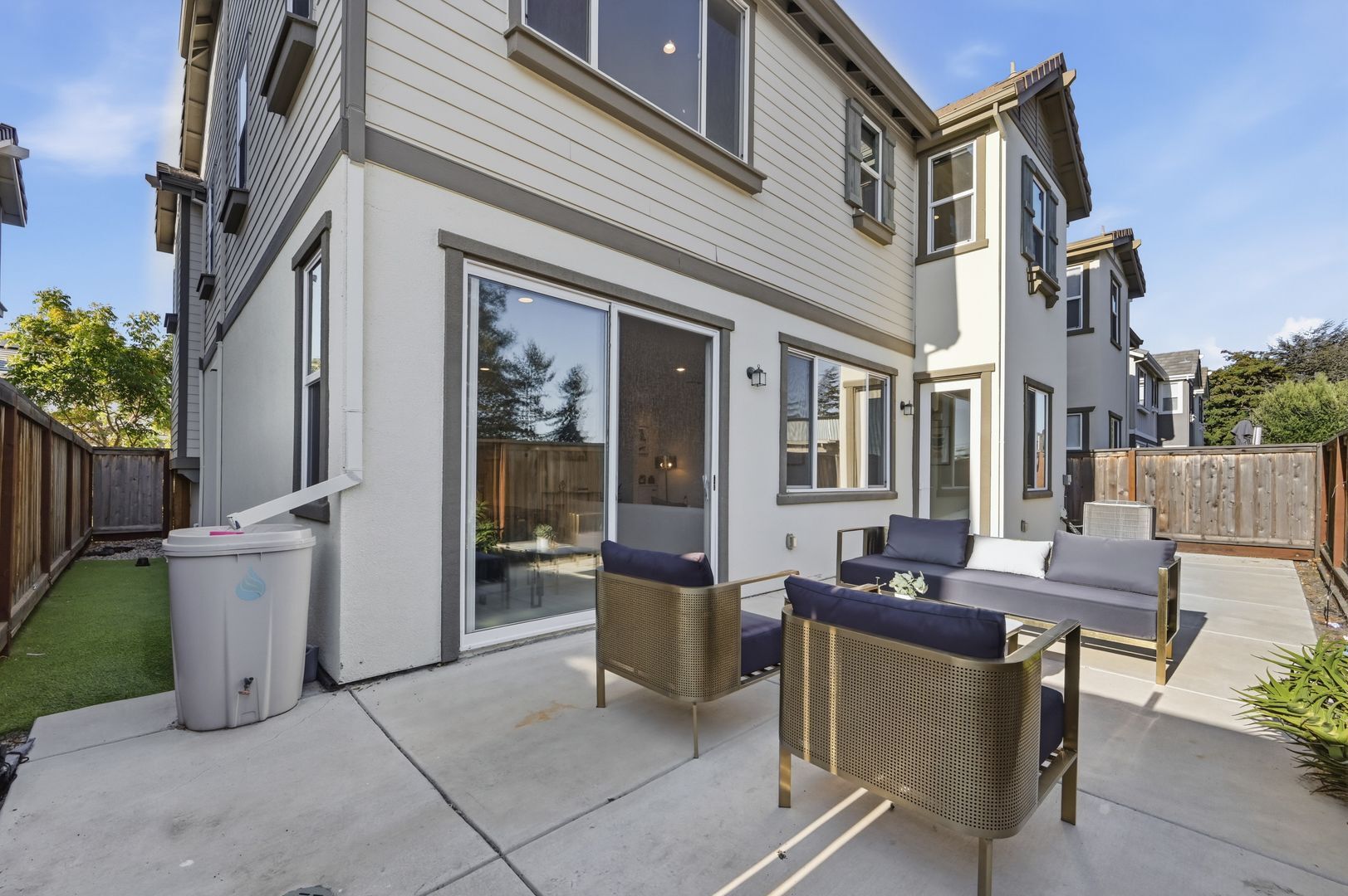 1652 Wonderland Way - Hayward - California - 4 bed, 3.5 bath rental property