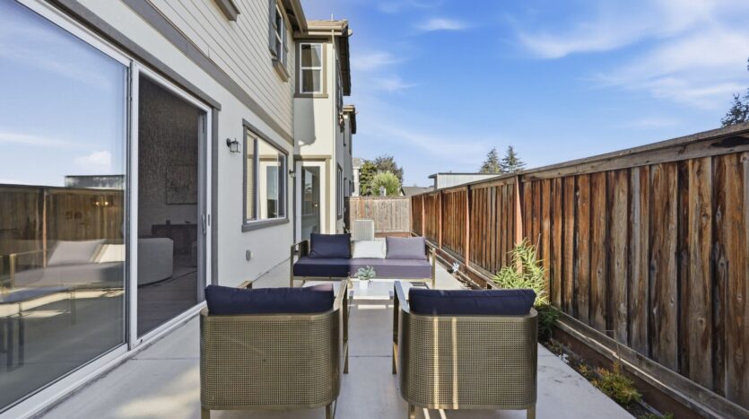 1652 Wonderland Way - Hayward - California - 4 bed, 3.5 bath rental property