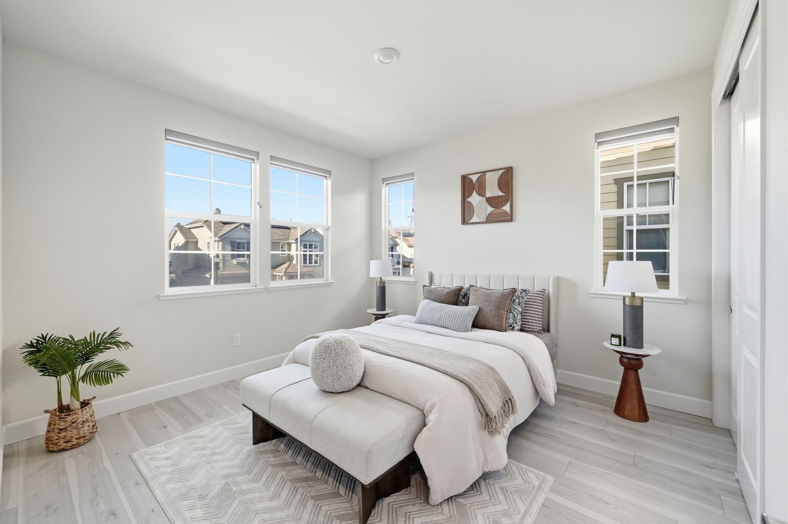 1652 Wonderland Way - Hayward - California - 4 bed, 3.5 bath rental property