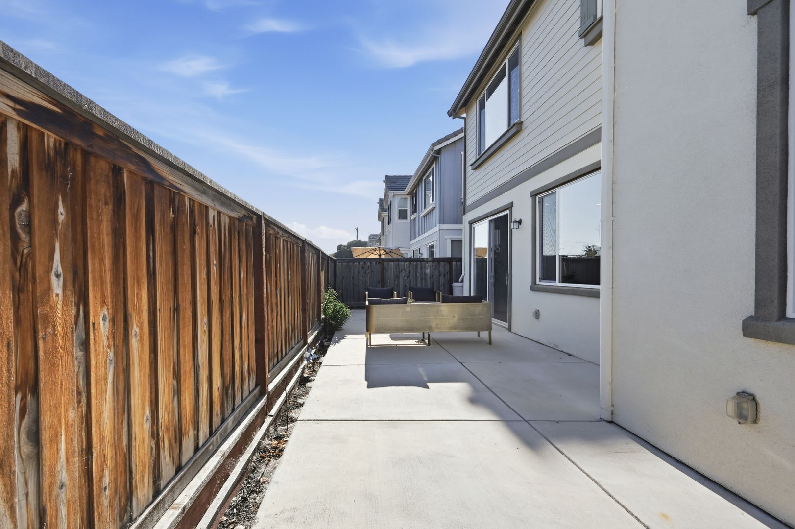 1652 Wonderland Way - Hayward - California - 4 bed, 3.5 bath rental property
