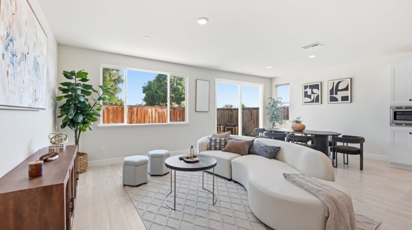 1652 Wonderland Way - Hayward - California - 4 bed, 3.5 bath rental property