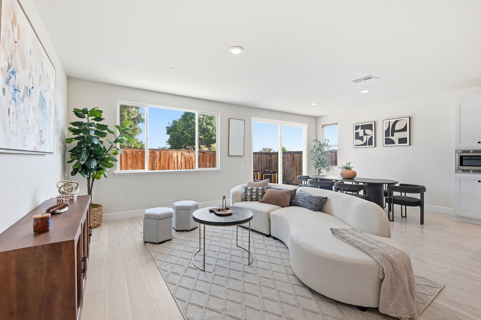 1652 Wonderland Way - Hayward - California - 4 bed, 3.5 bath rental property