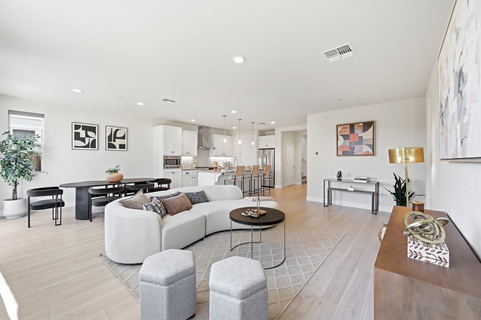 1652 Wonderland Way - Hayward - California - 4 bed, 3.5 bath rental property