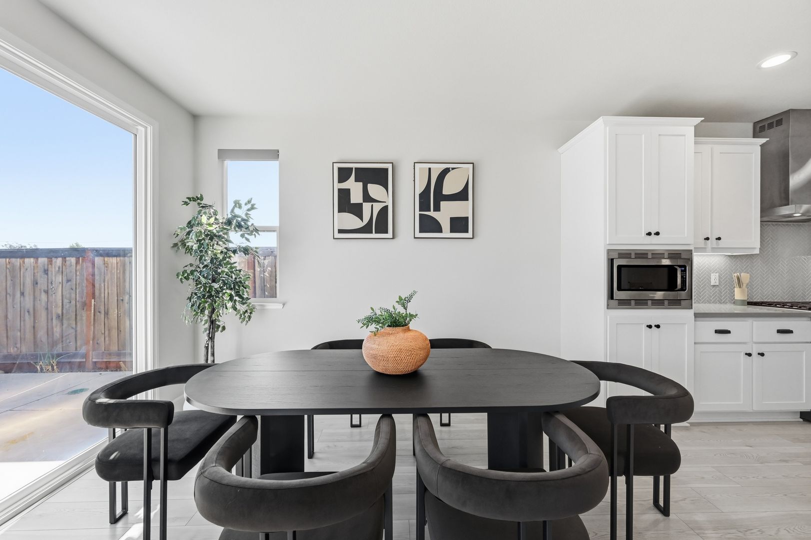 1652 Wonderland Way - Hayward - California - 4 bed, 3.5 bath rental property