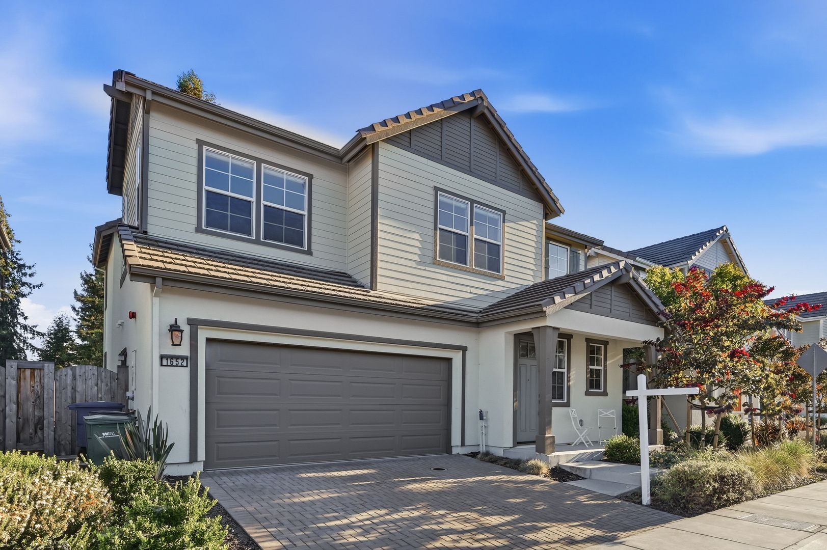 1652 Wonderland Way - Hayward - California - 4 bed, 3.5 bath rental property