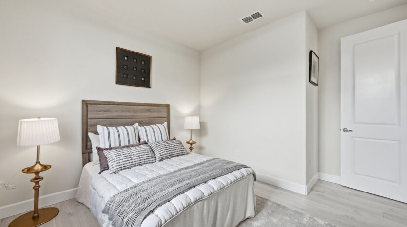 1652 Wonderland Way - Hayward - California - 4 bed, 3.5 bath rental property
