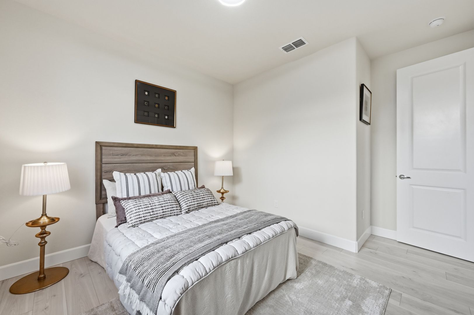 1652 Wonderland Way - Hayward - California - 4 bed, 3.5 bath rental property