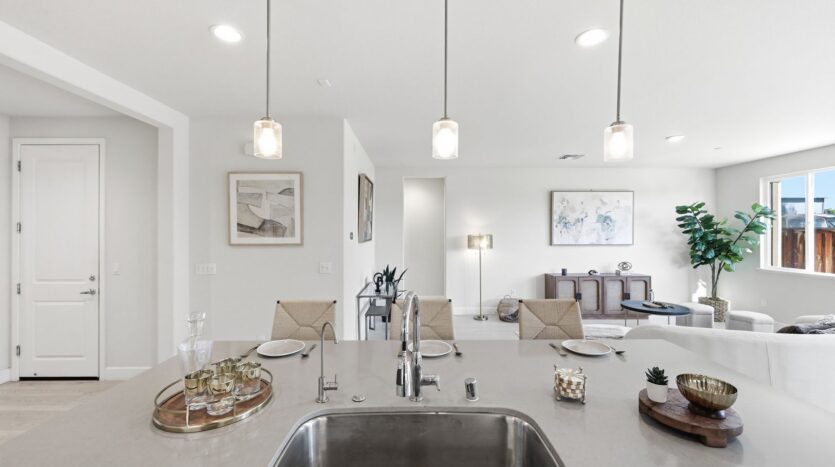 1652 Wonderland Way - Hayward - California - 4 bed, 3.5 bath rental property