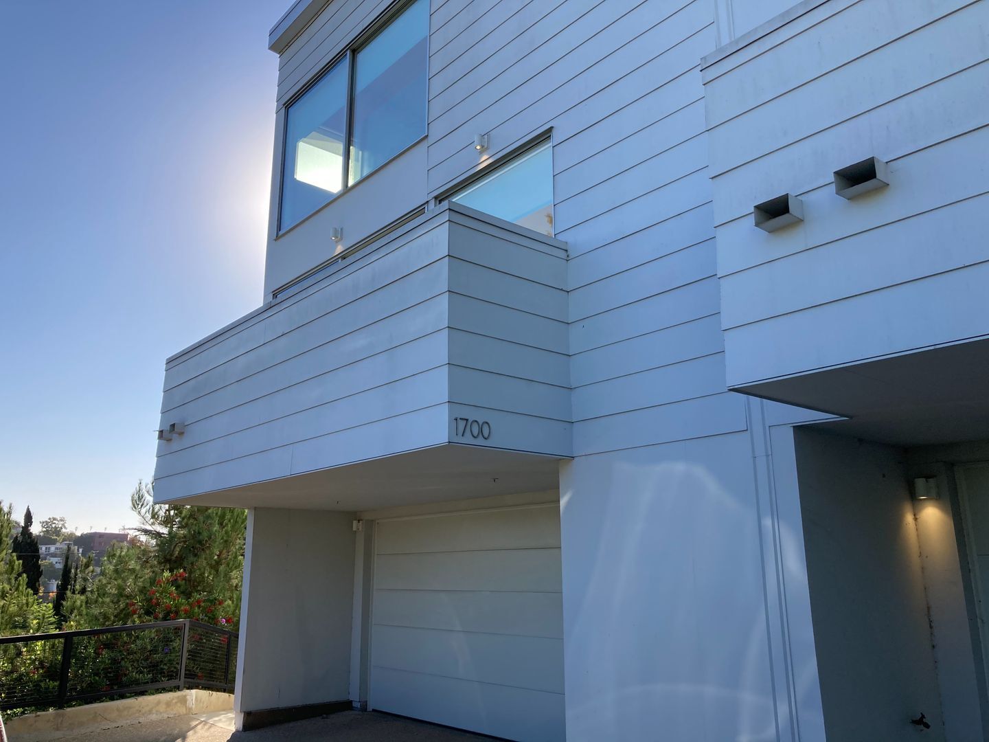 1700 Brewer Trail - Los Angeles - California - 2 bed, 2.5 bath rental property