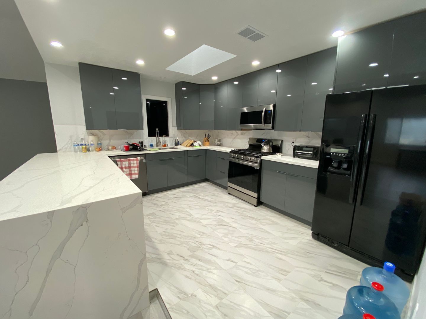 18056 Albyn Ct. - Lake Hughes - California - 3 bed, 2 bath rental property