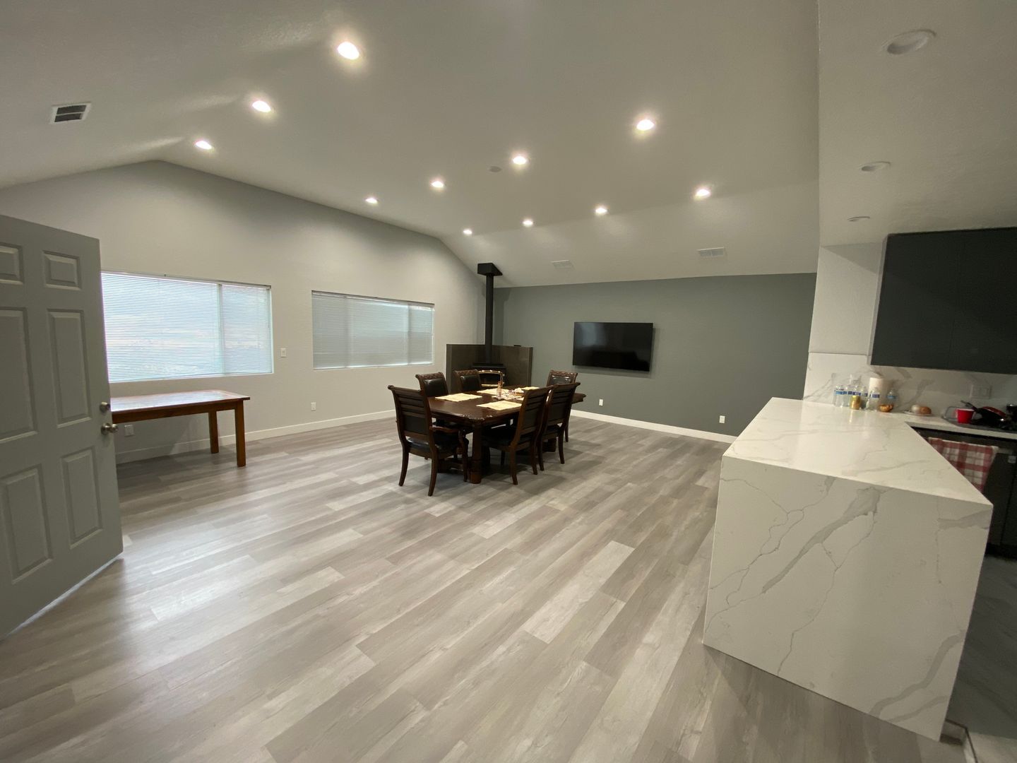 18056 Albyn Ct. - Lake Hughes - California - 3 bed, 2 bath rental property