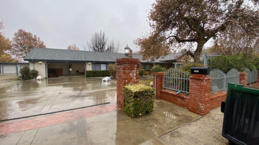 18056 Albyn Ct. - Lake Hughes - California - 3 bed, 2 bath rental property